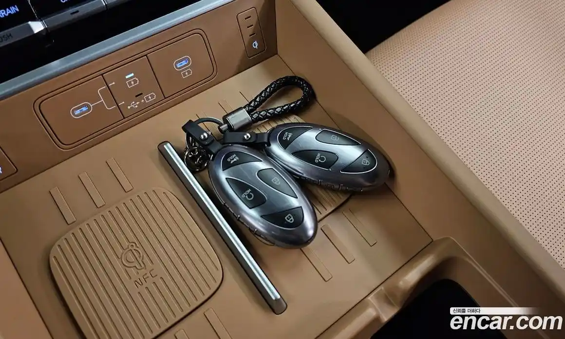 Hyundai Santa Fe 2025 2.5 автомат (гидро), фото 16