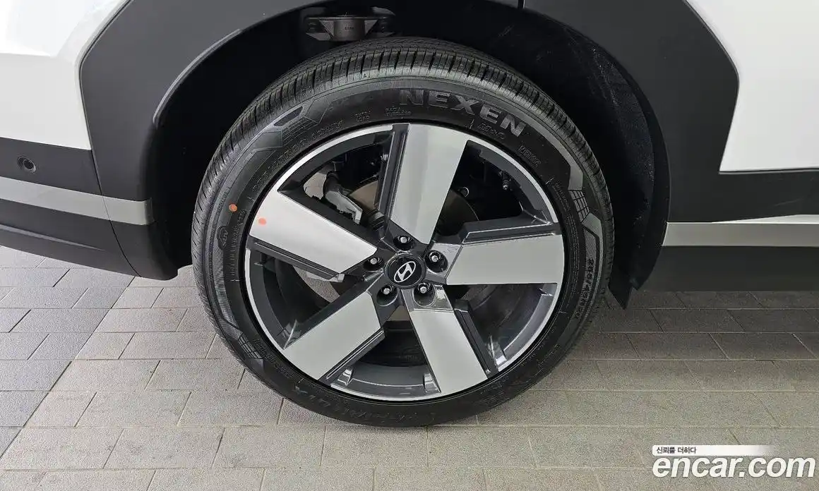 Hyundai Santa Fe 2025 2.5 автомат (гидро), фото 5