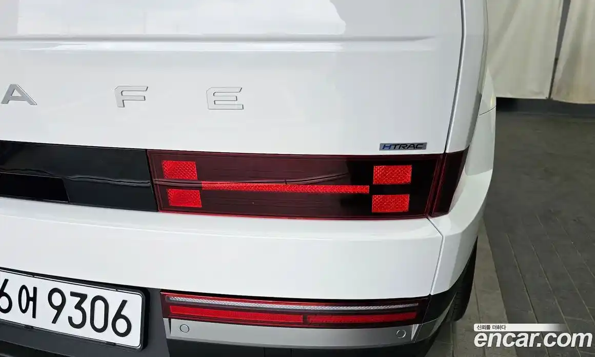 Hyundai Santa Fe 2025 2.5 автомат (гидро), фото 9