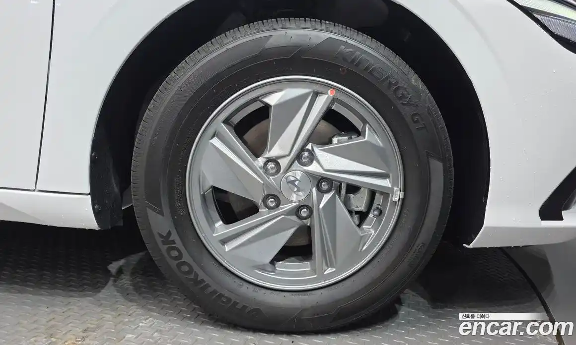 Hyundai Avante 2026 1.6 гидро, фото 5