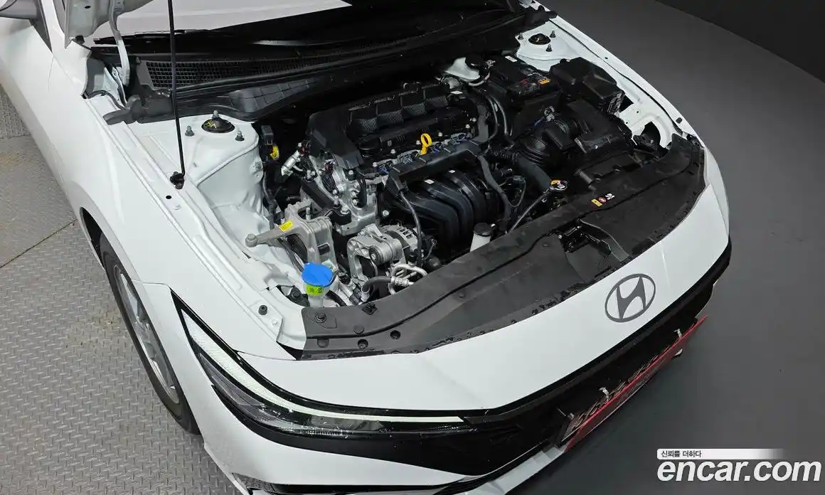 Hyundai Avante 2026 1.6 гидро, фото 6