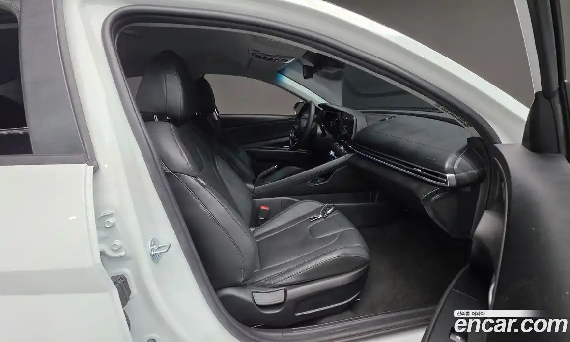 Hyundai Avante 2026 1.6 гидро, фото 10