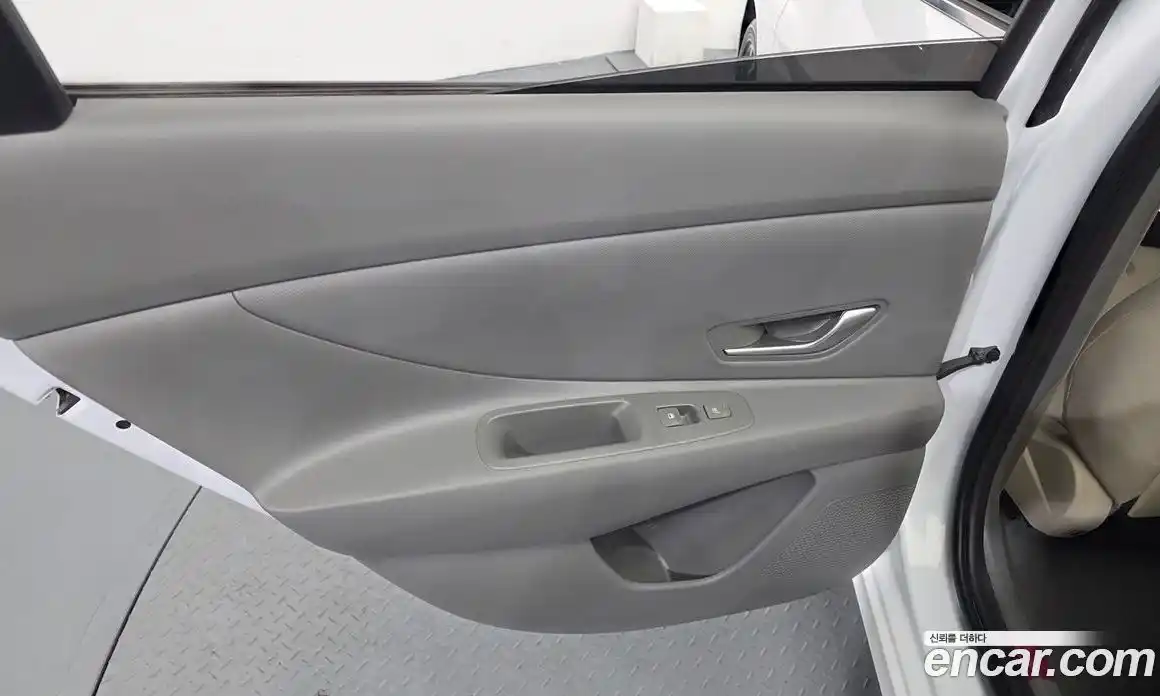 Hyundai Avante 2024 1.6 гидро, фото 15