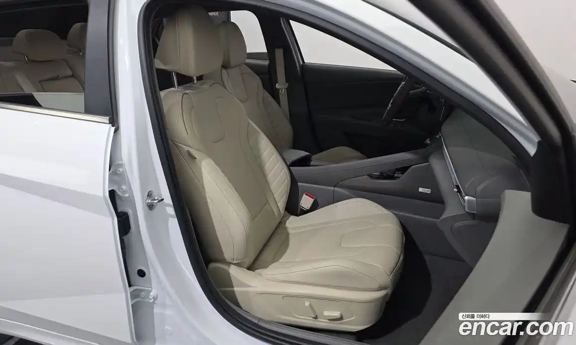 Hyundai Avante 2024 1.6 гидро, фото 16