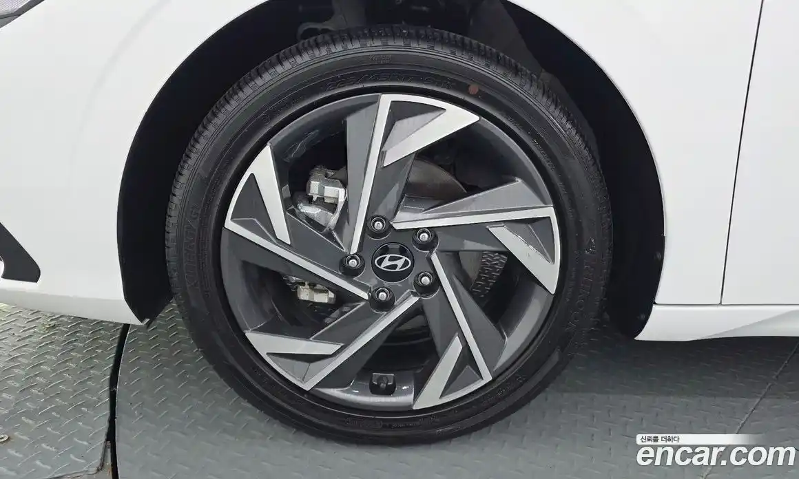 Hyundai Avante 2024 1.6 гидро, фото 5
