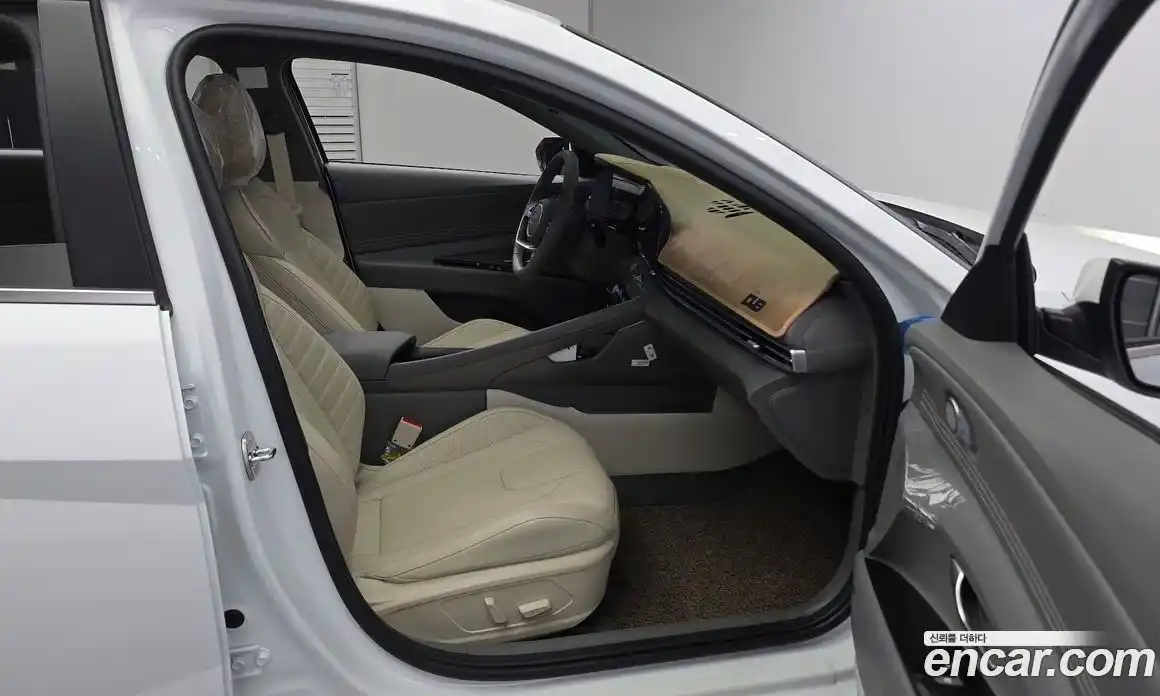 Hyundai Avante 2025 1.6 гидро, фото 18