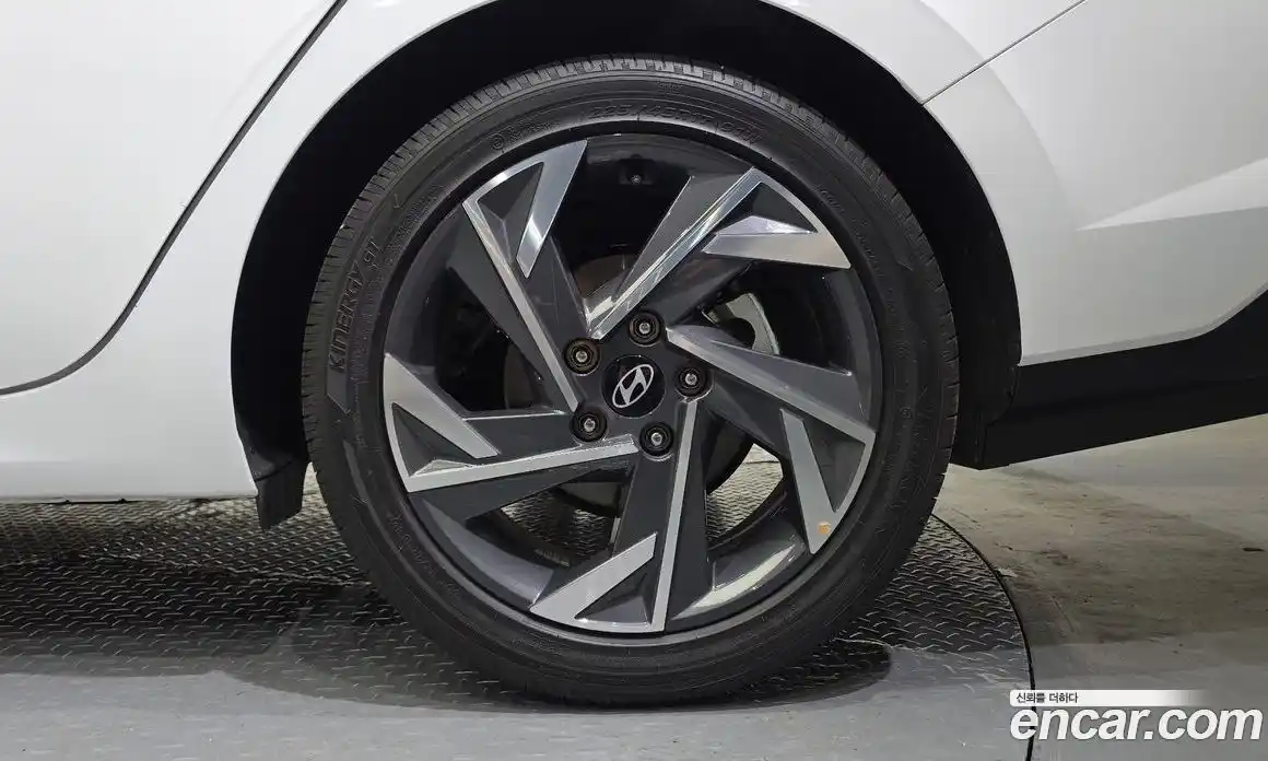 Hyundai Avante 2025 1.6 гидро, фото 7