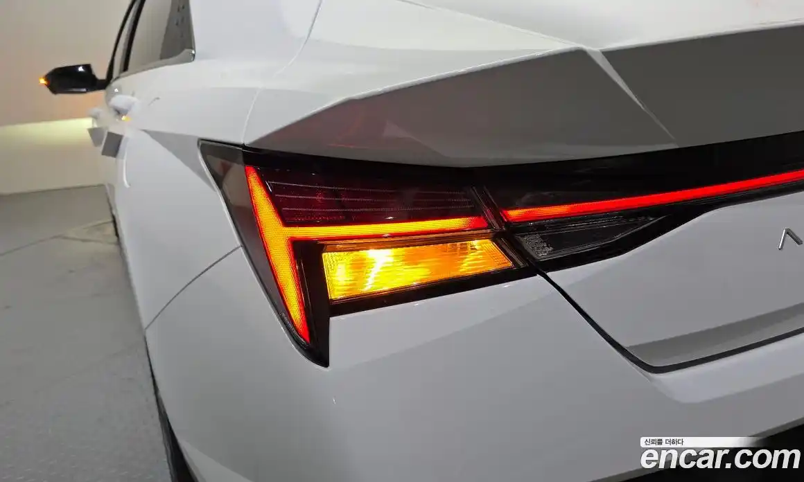 Hyundai Avante 2025 1.6 гидро, фото 9