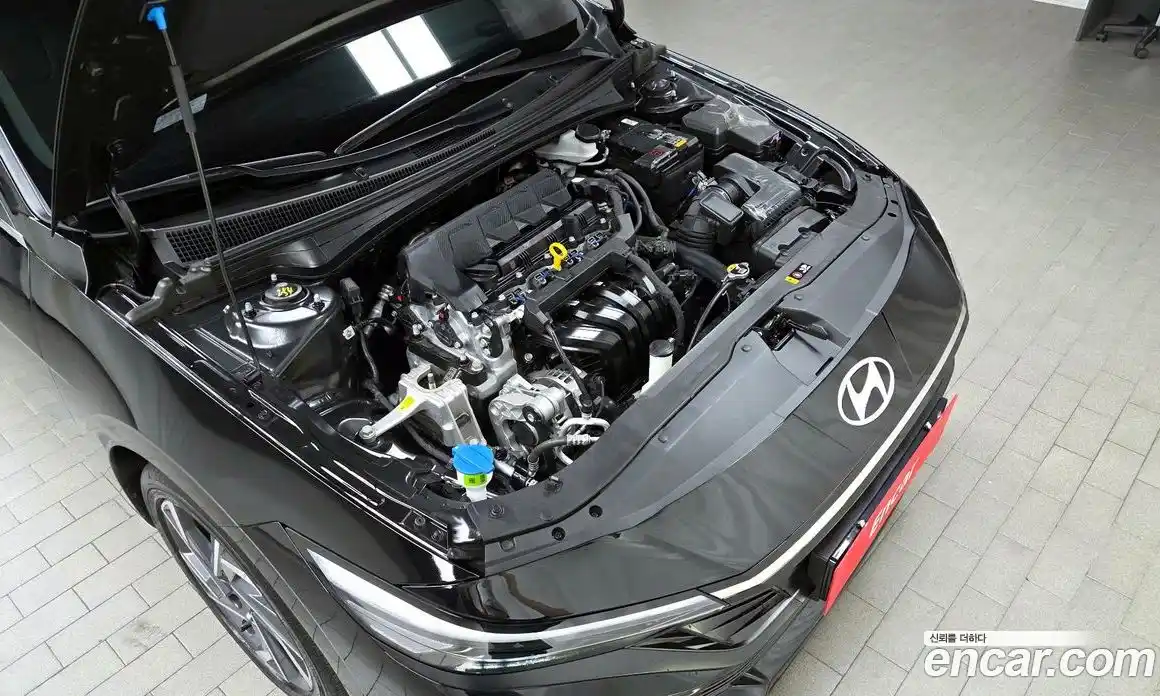Hyundai Avante 2025 1.6 гидро, фото 6