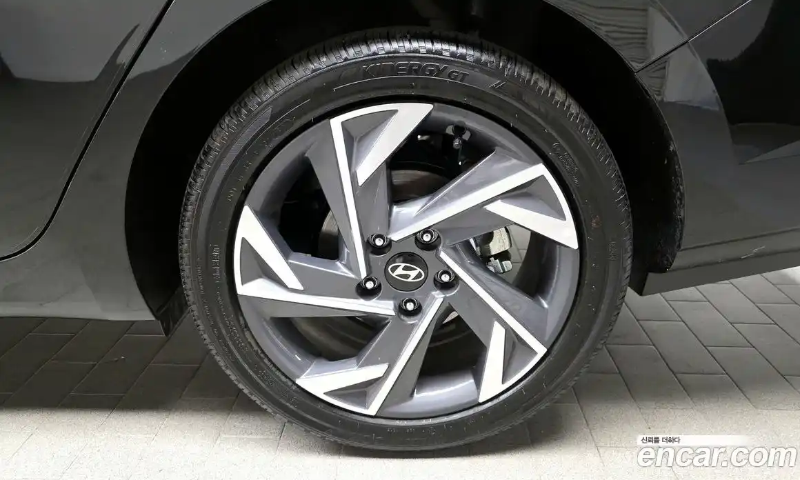 Hyundai Avante 2025 1.6 гидро, фото 7