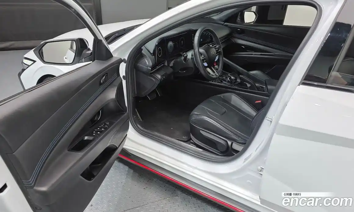 Hyundai Avante 2024 2.0 гидро, фото 13