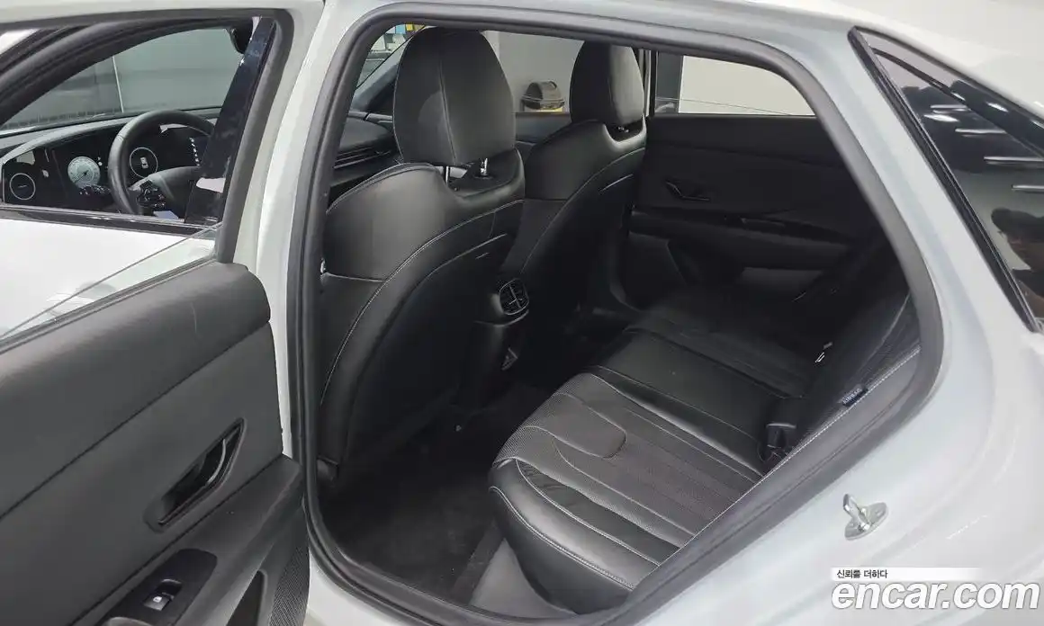 Hyundai Avante 2024 2.0 гидро, фото 16