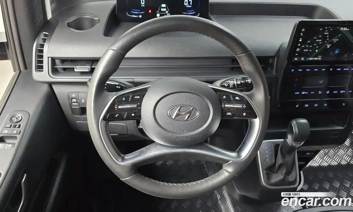 Hyundai Staria 2022 2.2 гидро, фото 19