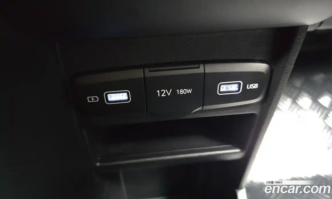Hyundai Staria 2022 2.2 гидро, фото 29