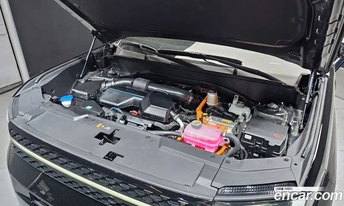 Hyundai Santa Fe 2023 1.6 гидро, фото 6