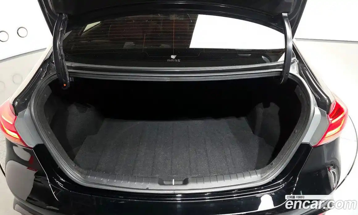 Hyundai Avante 2017 1.6 гидро, фото 25