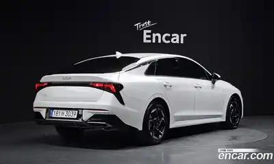 Kia K5, 2025