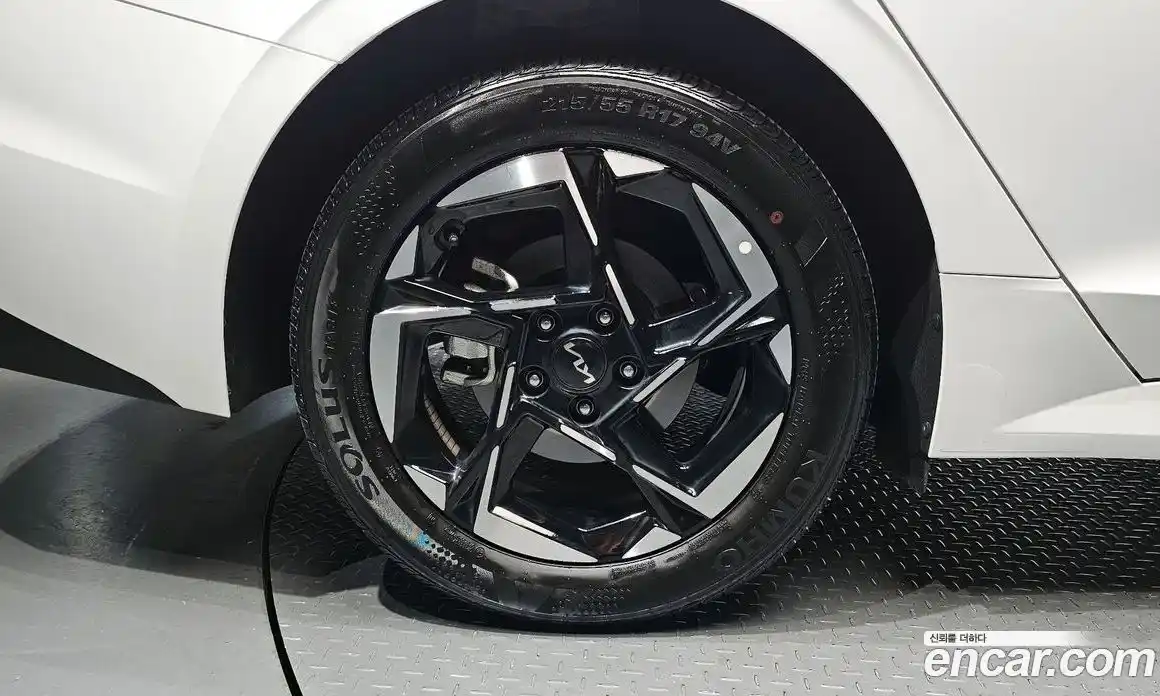 Kia K5 2025 2.0 гидро, фото 4