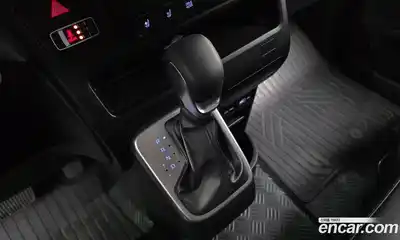 Hyundai Staria 2023 2.2 гидро, миниатюра 12