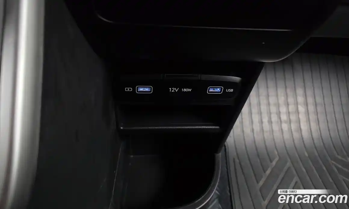 Hyundai Staria 2023 2.2 гидро, фото 33