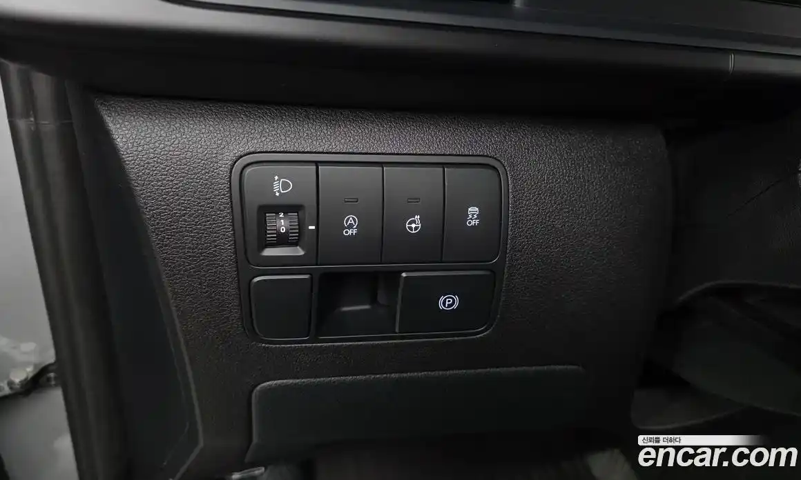 Hyundai Staria 2023 2.2 гидро, фото 36