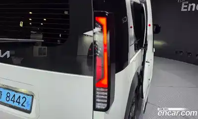 Kia PV5 2025 0.2 автомат (гидро), миниатюра 9
