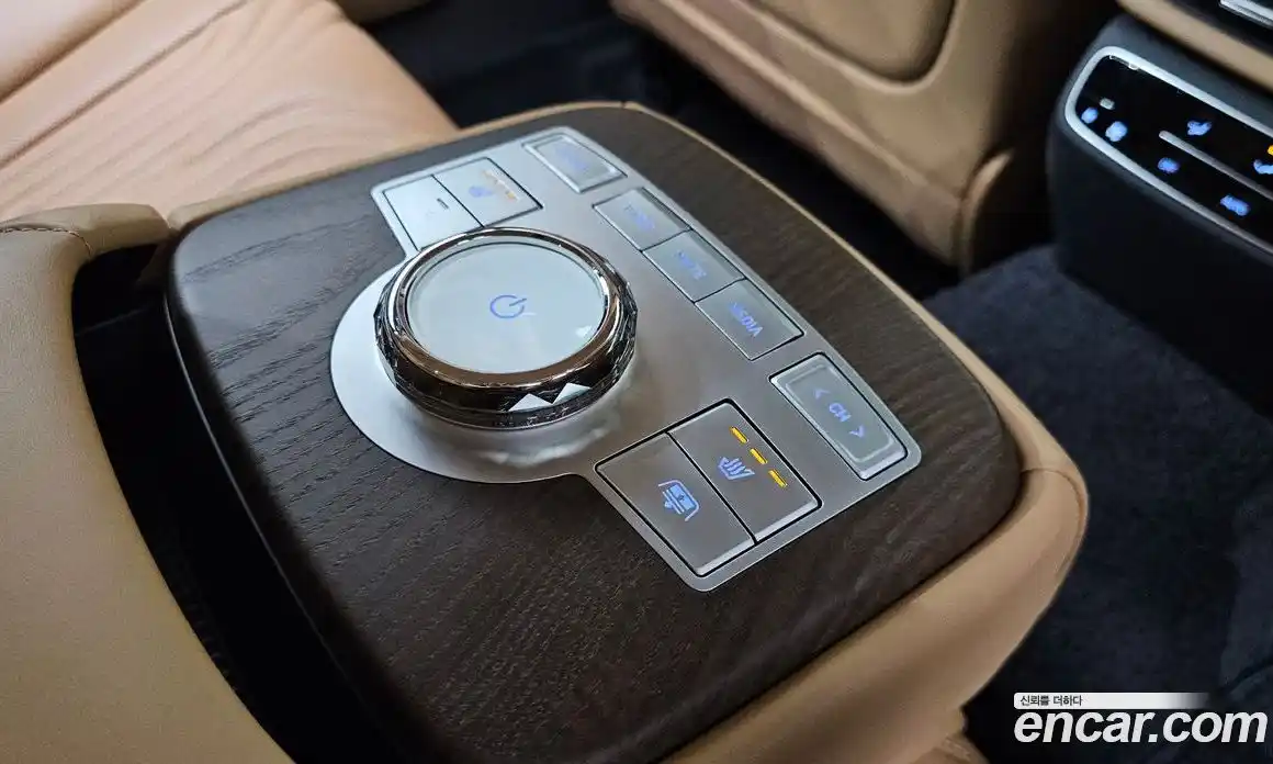 Genesis G80 2023 2.5 автомат (гидро), фото 26