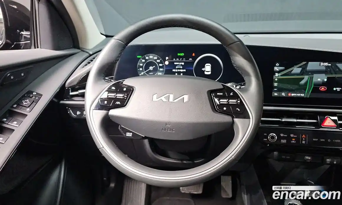 Kia Niro 2023 0.2 автомат (гидро), фото 17