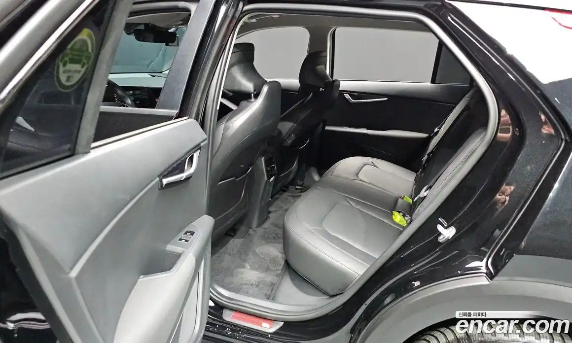Kia Niro 2023 0.2 автомат (гидро), фото 26
