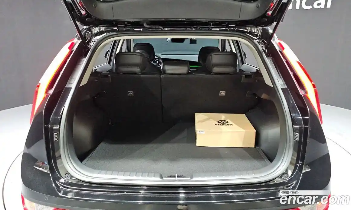 Kia Niro 2023 0.2 автомат (гидро), фото 27