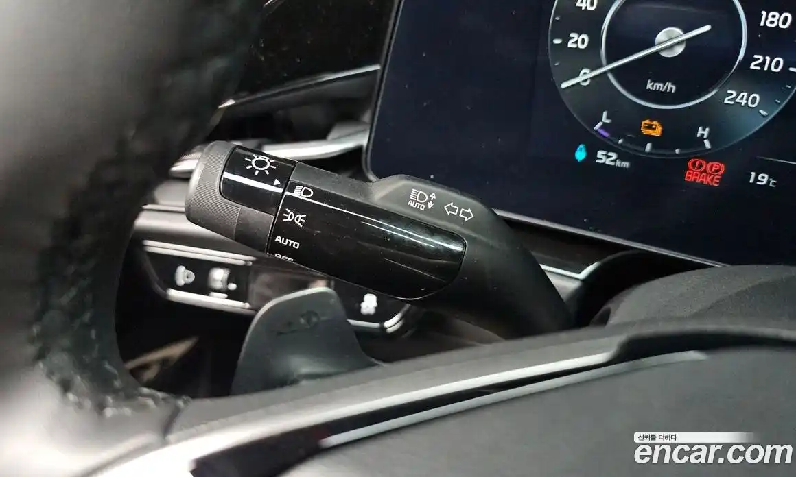 Kia Niro 2023 0.2 автомат (гидро), фото 30
