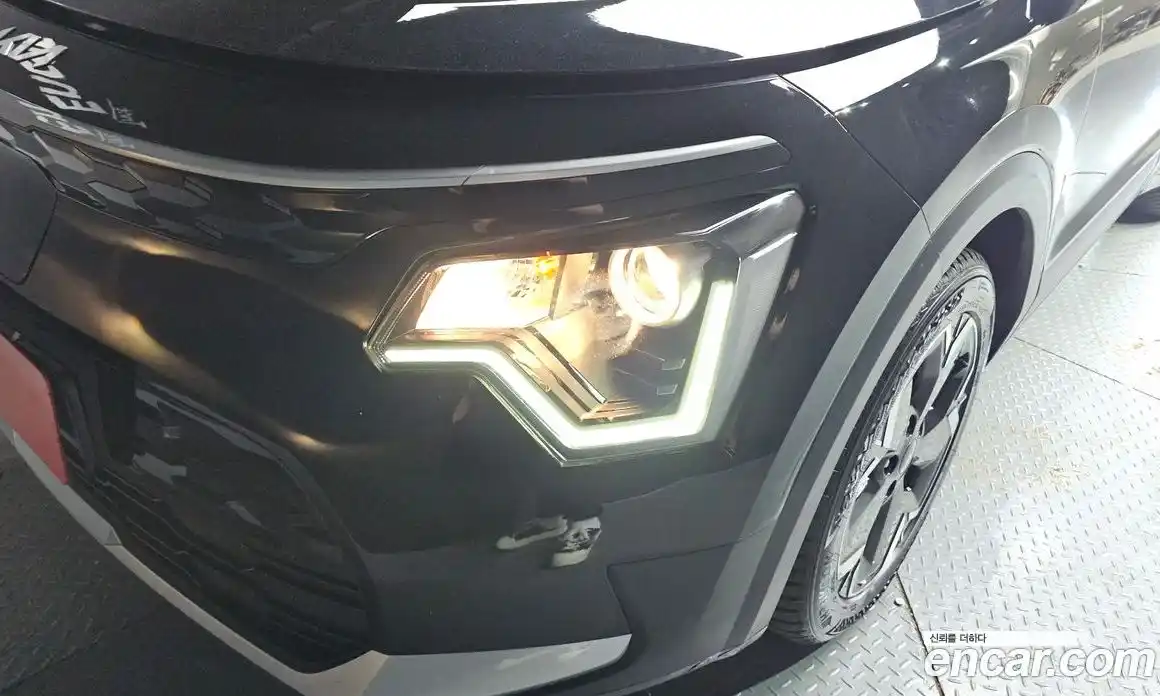 Kia Niro 2023 0.2 автомат (гидро), фото 8
