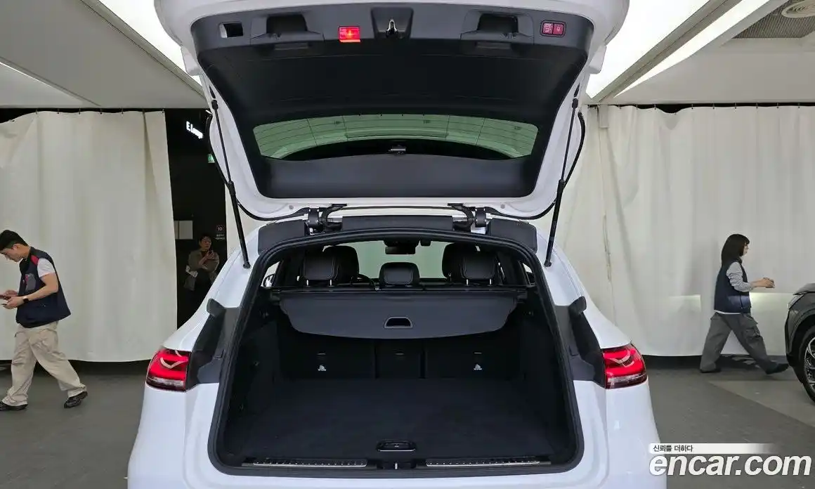 Mercedes-Benz EQC 2020 0.2 гидро, фото 26
