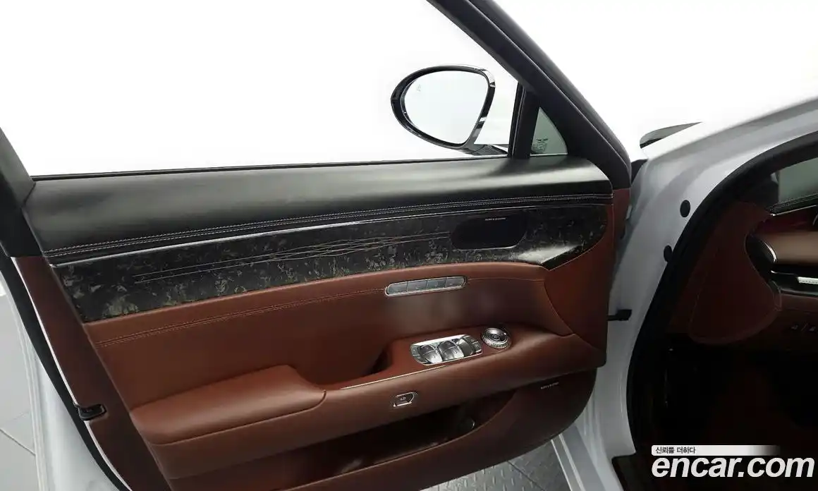 Genesis G90 2025 3.5 гидро, фото 14