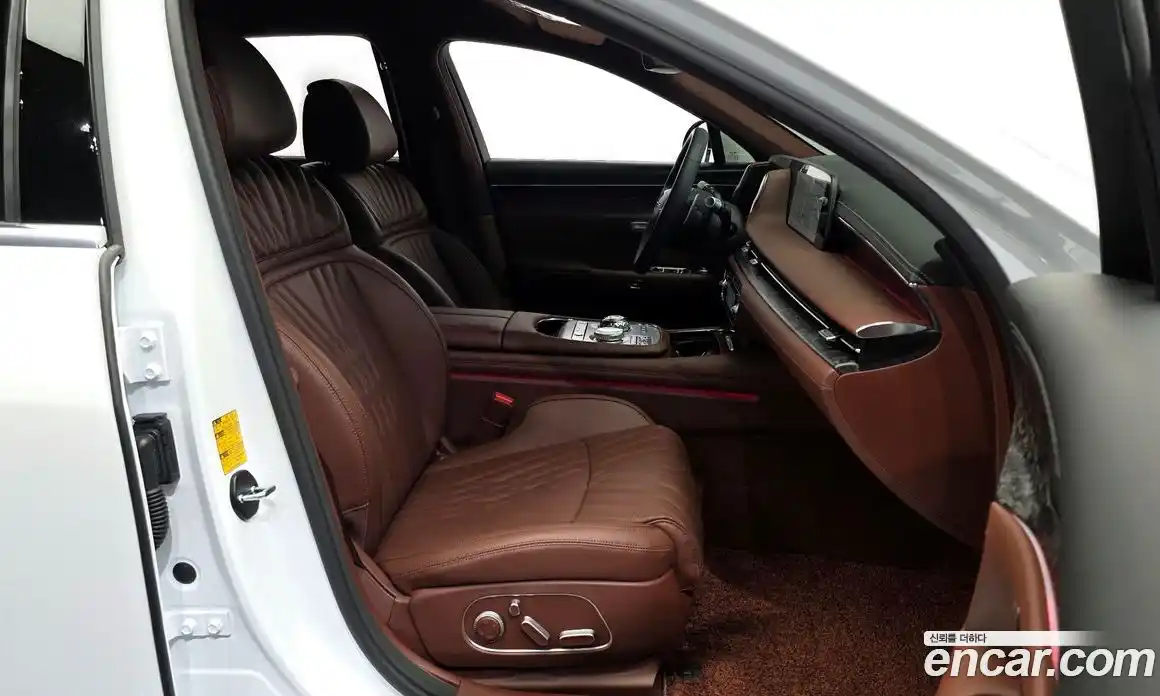 Genesis G90 2025 3.5 гидро, фото 16