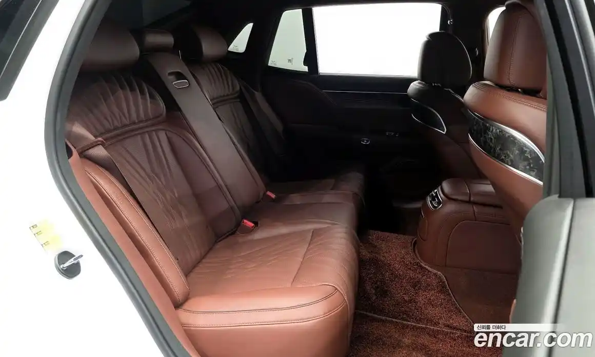 Genesis G90 2025 3.5 гидро, фото 17