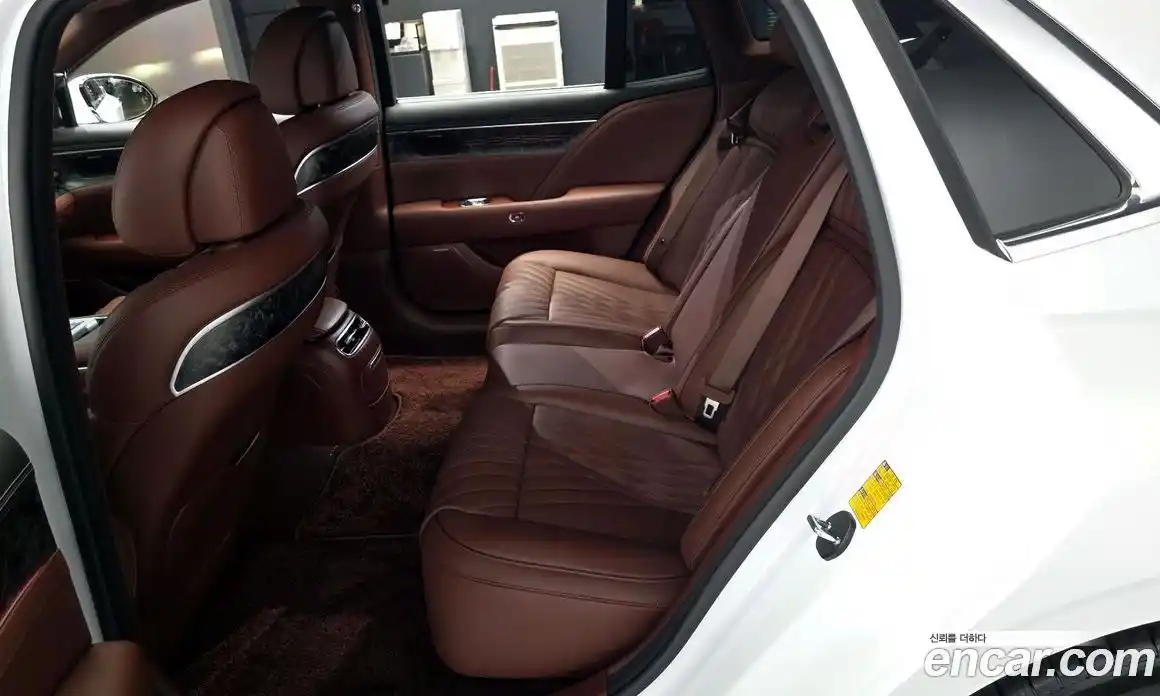 Genesis G90 2025 3.5 гидро, фото 18