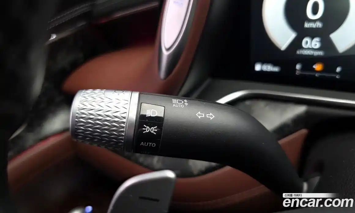 Genesis G90 2025 3.5 гидро, фото 28