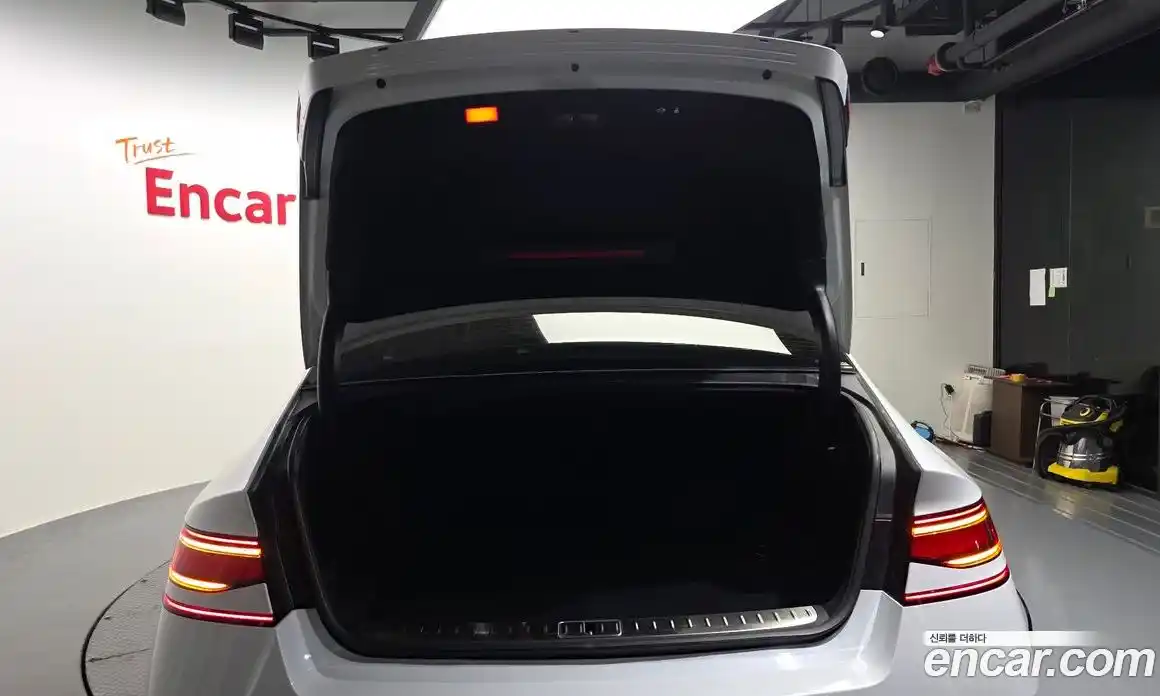 Genesis G90 2025 3.5 гидро, фото 32