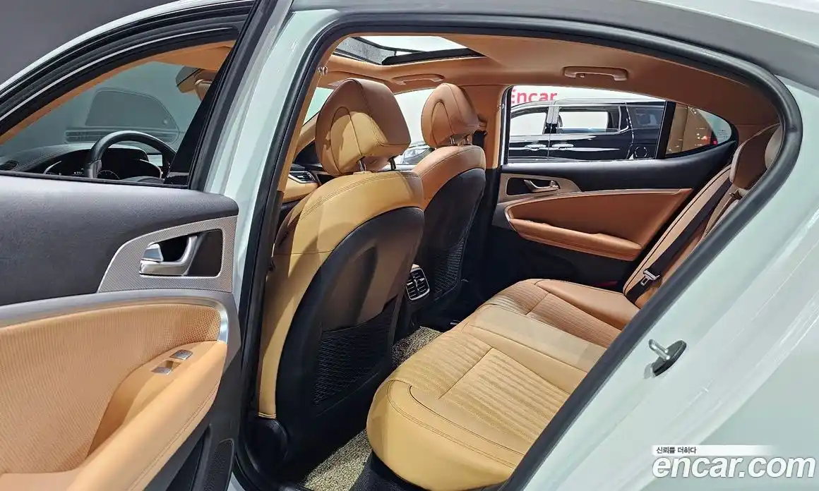 Genesis G70 2021 2.0 автомат (гидро), фото 17