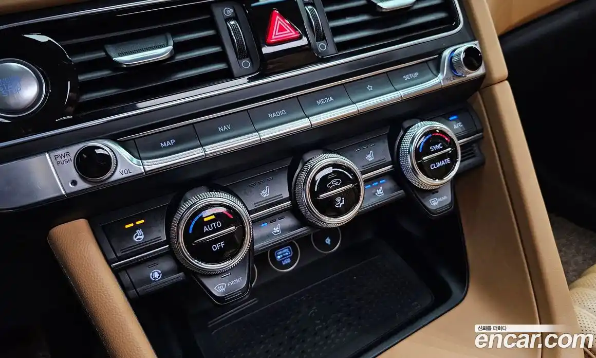 Genesis G70 2021 2.0 автомат (гидро), фото 24