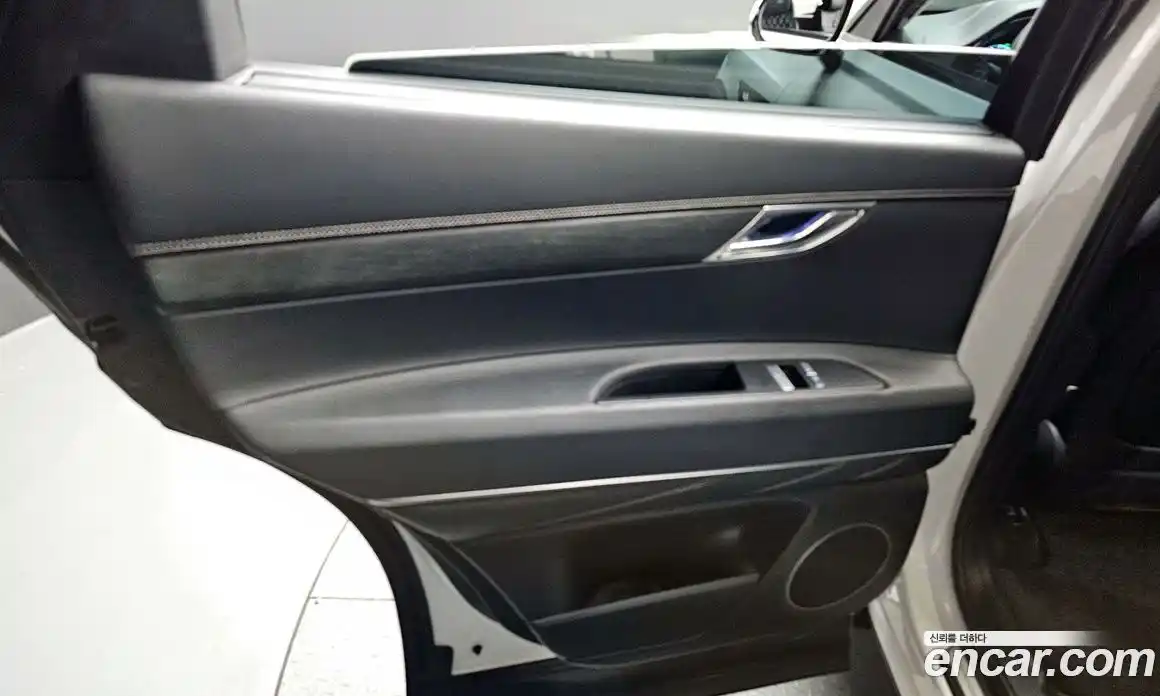 Genesis GV80 2023 3.5 автомат (гидро), фото 14