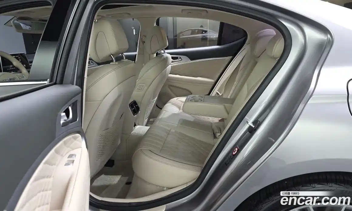 Genesis G70 2019 2.0 автомат (гидро), фото 16