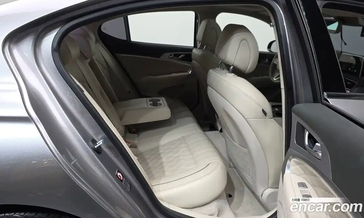 Genesis G70 2019 2.0 автомат (гидро), фото 18