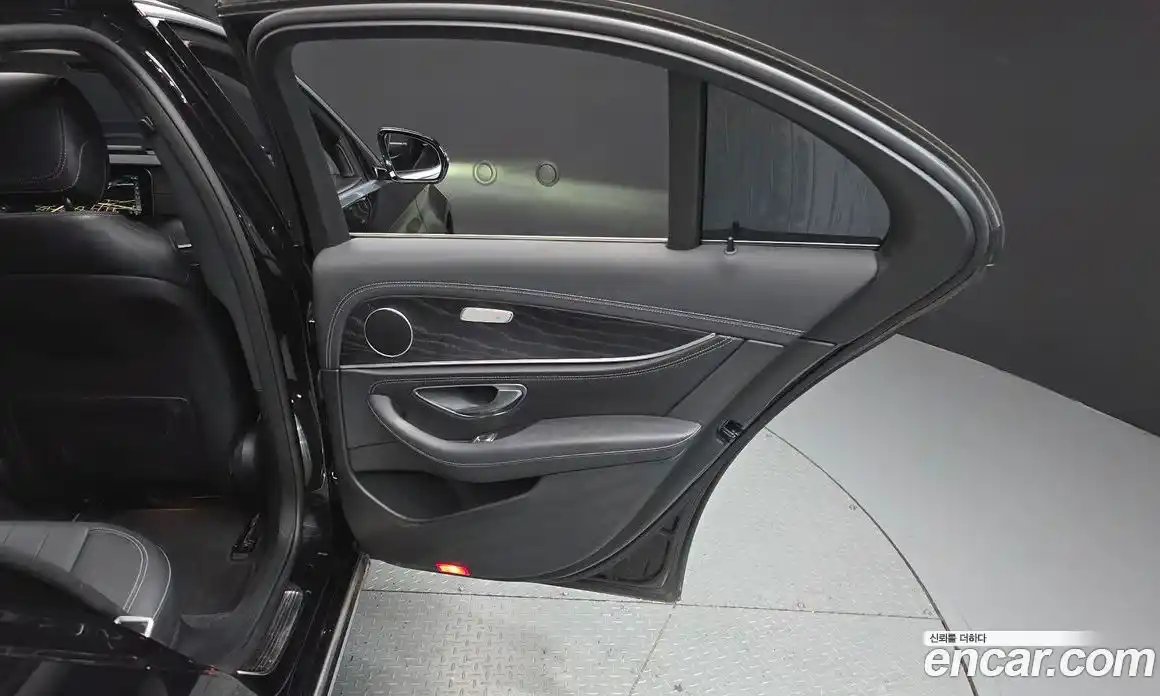 Mercedes-Benz E-Class 2020 1.9 автомат (гидро), фото 15