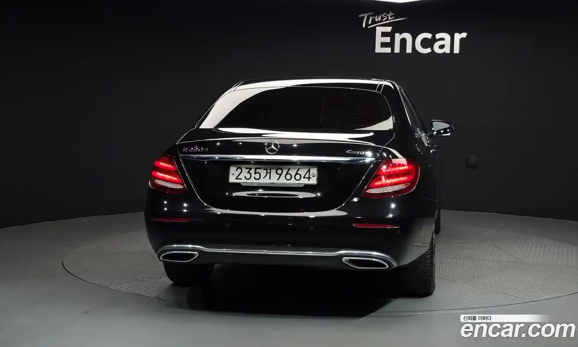 Mercedes-Benz E-Class 2020 1.9 автомат (гидро), фото 4
