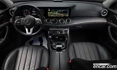 Mercedes-Benz E-Class 2020 1.9 автомат (гидро), миниатюра 10