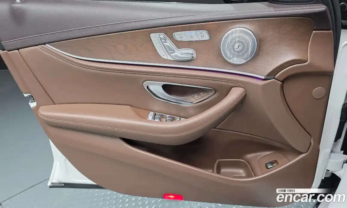 Mercedes-Benz E-Class 2019 2.0 автомат (гидро), фото 14