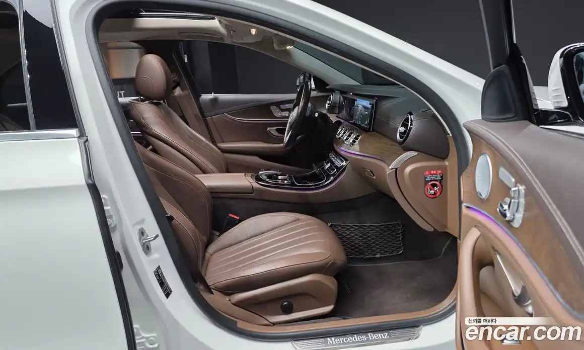 Mercedes-Benz E-Class 2019 2.0 автомат (гидро), фото 16