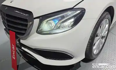 Mercedes-Benz E-Class 2019 2.0 автомат (гидро), миниатюра 8